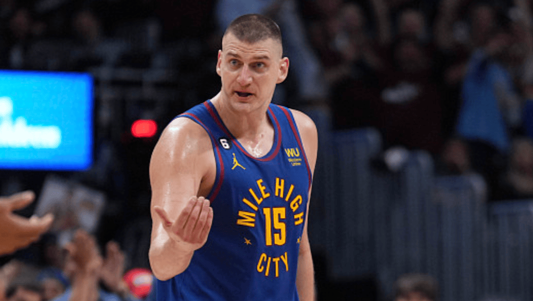 埃因霍温内部会议纪要流出——赛前回应争议，NBA常规赛使命明确，球探报告显示潜力